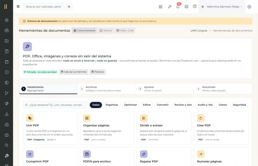 Pantalla del capítulo «Documentos y términos, sin salir del sistema», con datos de ejemplo.
